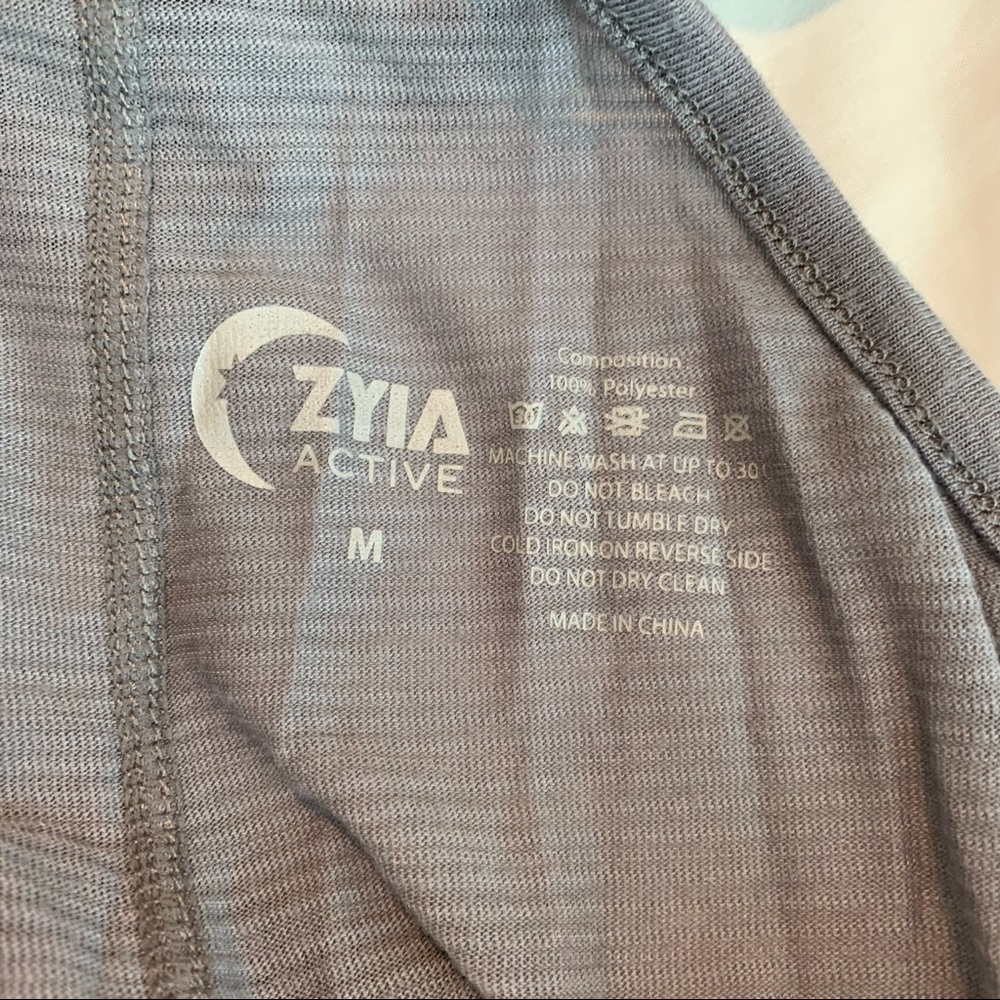 Zyia Active Split Back Tank (M). - image 3